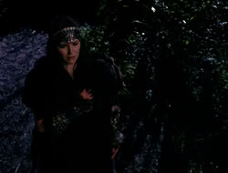 4x09-PastImperfect_003858