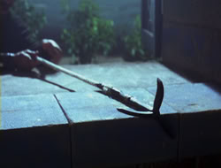 4x10-TheKeytotheKingdom_000986