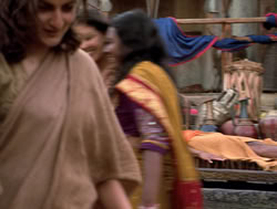 extant_XenaWarriorPrincess_4x14_Devi_00055