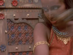 extant_XenaWarriorPrincess_4x14_Devi_00400