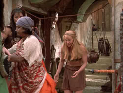 extant_XenaWarriorPrincess_4x14_Devi_00690