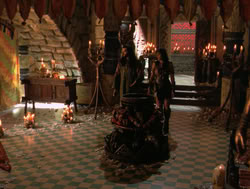 extant_XenaWarriorPrincess_4x14_Devi_00825