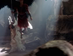 extant_XenaWarriorPrincess_5x01-FallenAngel_00646