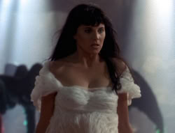 extant_XenaWarriorPrincess_5x01-FallenAngel_00752