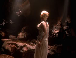 extant_XenaWarriorPrincess_5x01-FallenAngel_00871