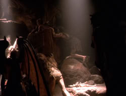 extant_XenaWarriorPrincess_5x01-FallenAngel_02023