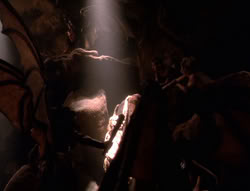 extant_XenaWarriorPrincess_5x01-FallenAngel_02035