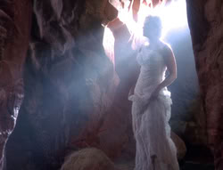 extant_XenaWarriorPrincess_5x01-FallenAngel_02417
