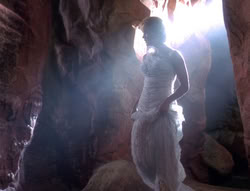 extant_XenaWarriorPrincess_5x01-FallenAngel_02419