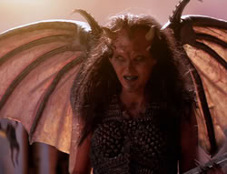 extant_XenaWarriorPrincess_5x01-FallenAngel_02717