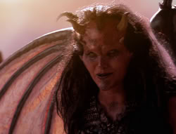 extant_XenaWarriorPrincess_5x01-FallenAngel_02745