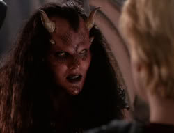 extant_XenaWarriorPrincess_5x01-FallenAngel_02760