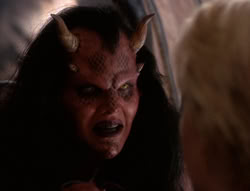 extant_XenaWarriorPrincess_5x01-FallenAngel_02787
