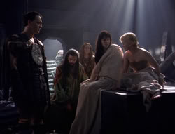 extant_XenaWarriorPrincess_5x01-FallenAngel_03632