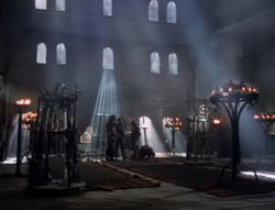 extant_XenaWarriorPrincess_5x02_Chakram_0008