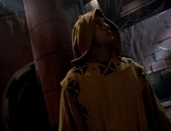 extant_XenaWarriorPrincess_5x02_Chakram_0159