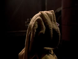 extant_XenaWarriorPrincess_5x02_Chakram_0162