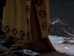 extant_XenaWarriorPrincess_5x02_Chakram_0173