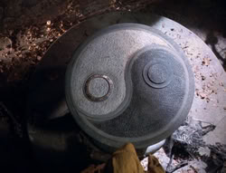 extant_XenaWarriorPrincess_5x02_Chakram_0185