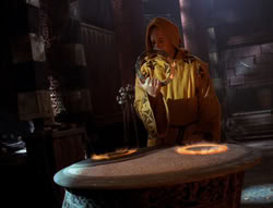 extant_XenaWarriorPrincess_5x02_Chakram_0204