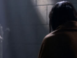 extant_XenaWarriorPrincess_5x02_Chakram_0303