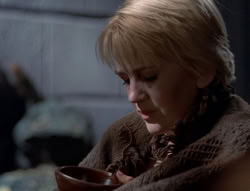 extant_XenaWarriorPrincess_5x02_Chakram_0319