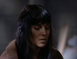 extant_XenaWarriorPrincess_5x02_Chakram_0326
