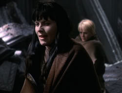 extant_XenaWarriorPrincess_5x02_Chakram_0356