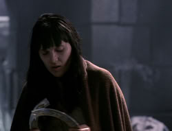 extant_XenaWarriorPrincess_5x02_Chakram_0368