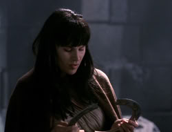 extant_XenaWarriorPrincess_5x02_Chakram_0370