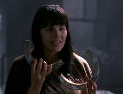 extant_XenaWarriorPrincess_5x02_Chakram_0388
