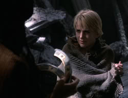 extant_XenaWarriorPrincess_5x02_Chakram_0411