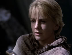 extant_XenaWarriorPrincess_5x02_Chakram_0424