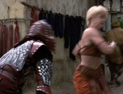 extant_XenaWarriorPrincess_5x02_Chakram_0540