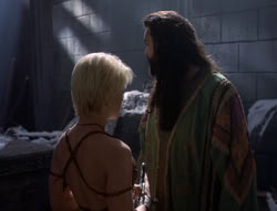 extant_XenaWarriorPrincess_5x02_Chakram_0809