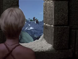 extant_XenaWarriorPrincess_5x02_Chakram_0823