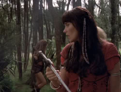 extant_XenaWarriorPrincess_5x02_Chakram_0965