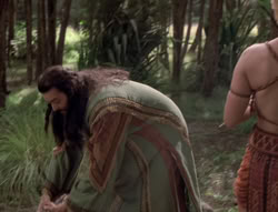 extant_XenaWarriorPrincess_5x02_Chakram_1014