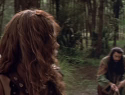 extant_XenaWarriorPrincess_5x02_Chakram_1044