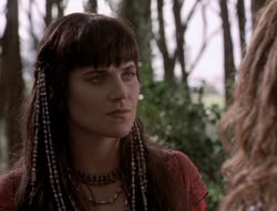 extant_XenaWarriorPrincess_5x02_Chakram_1056