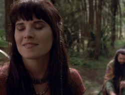extant_XenaWarriorPrincess_5x02_Chakram_1068