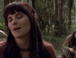 extant_XenaWarriorPrincess_5x02_Chakram_1069