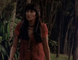 extant_XenaWarriorPrincess_5x02_Chakram_1168