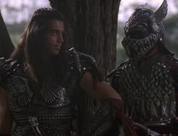 extant_XenaWarriorPrincess_5x02_Chakram_1196