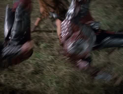 extant_XenaWarriorPrincess_5x02_Chakram_1200