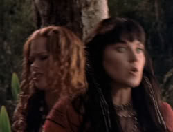 extant_XenaWarriorPrincess_5x02_Chakram_1223