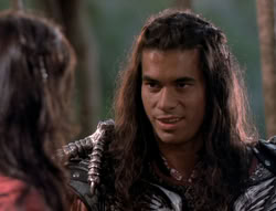 extant_XenaWarriorPrincess_5x02_Chakram_1241