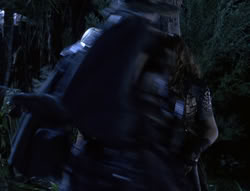 extant_XenaWarriorPrincess_5x02_Chakram_1303