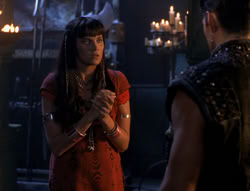 extant_XenaWarriorPrincess_5x02_Chakram_1415