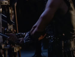 extant_XenaWarriorPrincess_5x02_Chakram_1454